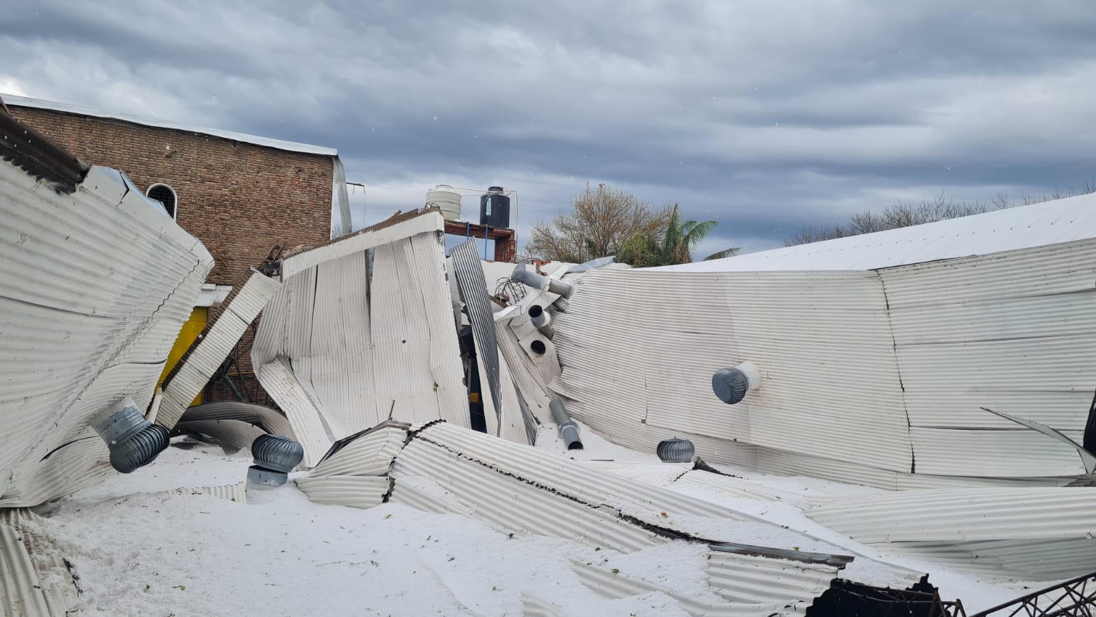 Llamado solidario: el Club Funes organiza una colecta para recuperarse tras el desastre que causó la tormenta